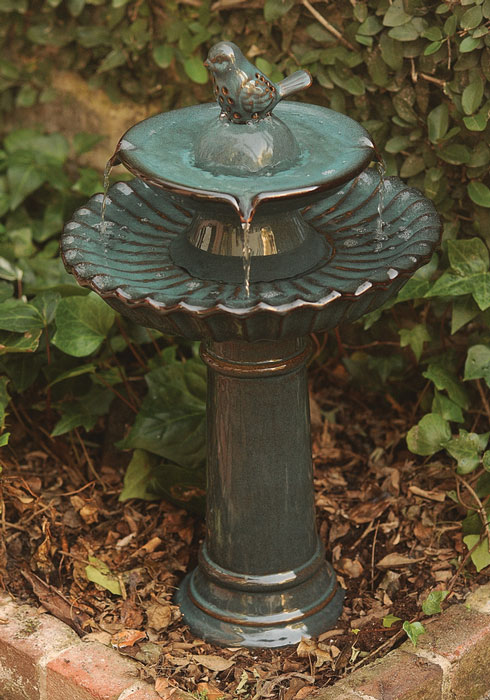 9370: Double Bowl Birdbath/Fountain (Product Detail)