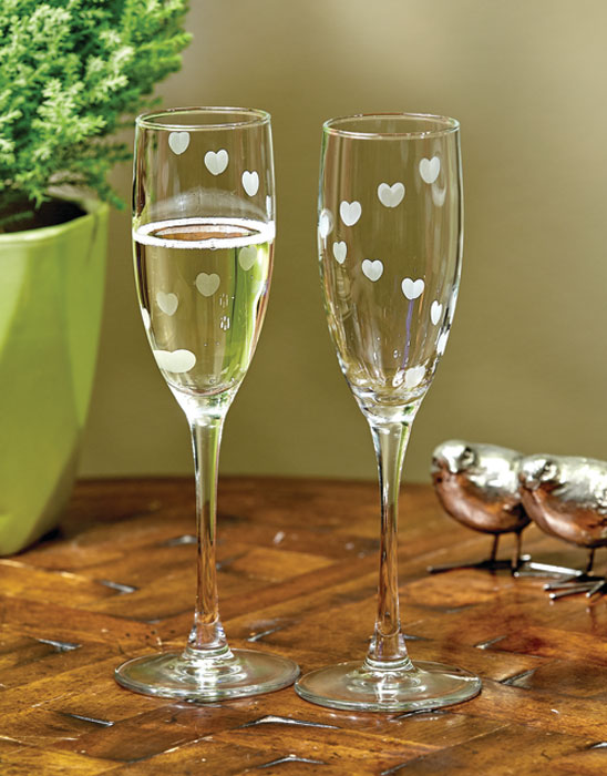 9402: Hearts Champagne Flutes (Set of Two) (Product Detail)