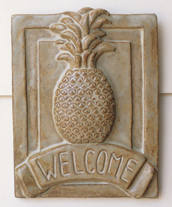 2216: Welcome Sign with Pineapple (Product Detail)