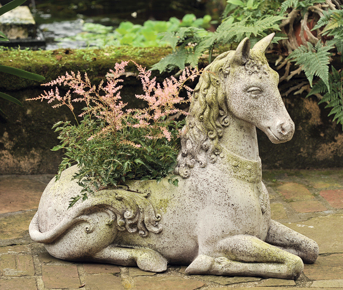 7022: Fantasy Horse Planter (Product Detail)