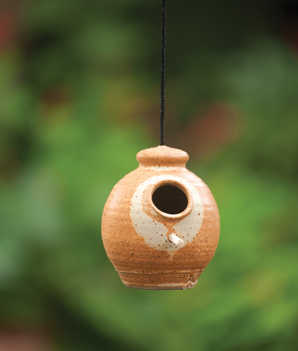 5347: Ceramic Hanging Feeder with Wooden Perch (Product Detail)