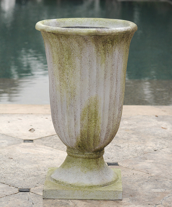 7762: Fluted Urn (Product Detail)